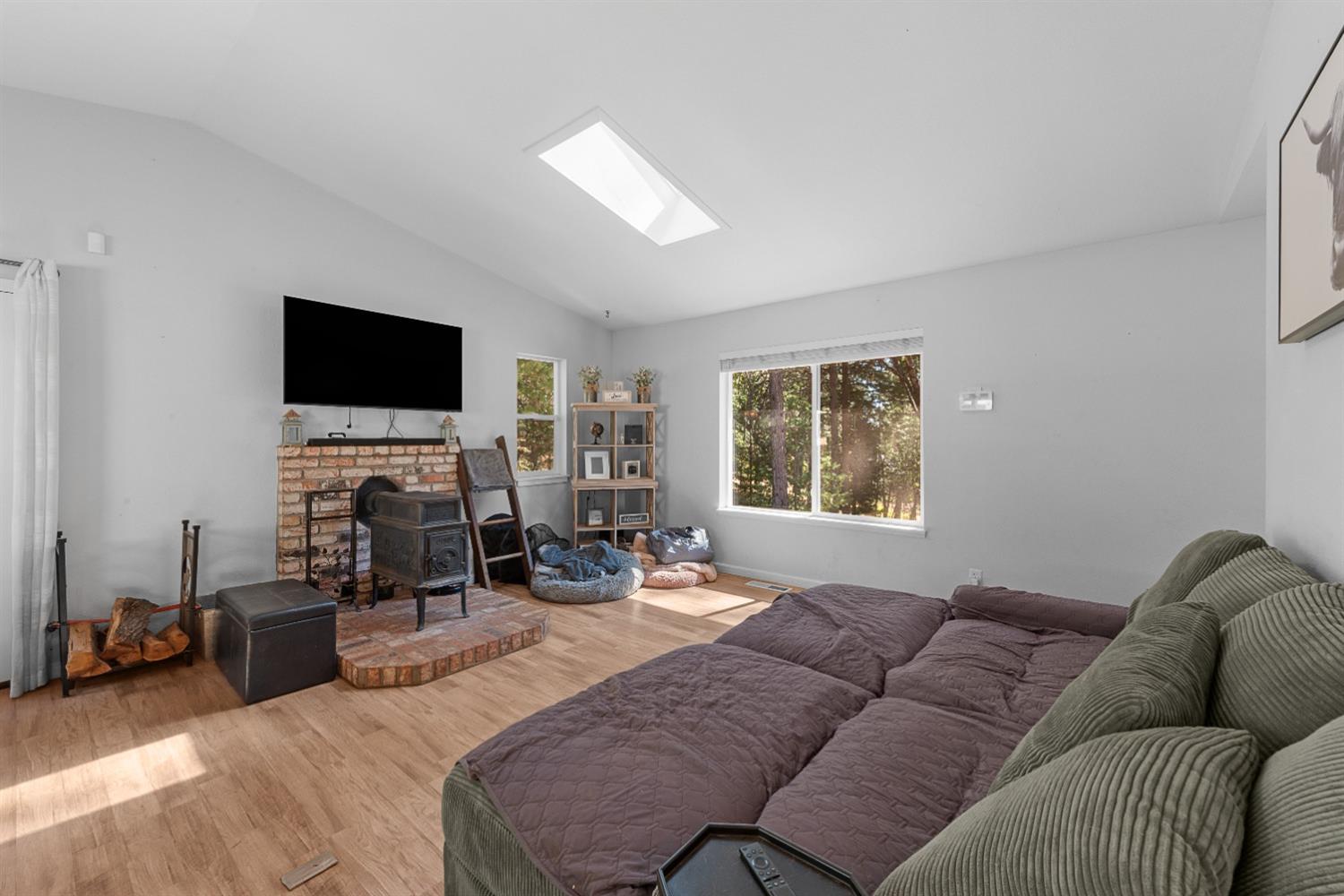 Detail Gallery Image 15 of 46 For 5995 Happy Pines Dr, Foresthill,  CA 95631 - 3 Beds | 2 Baths