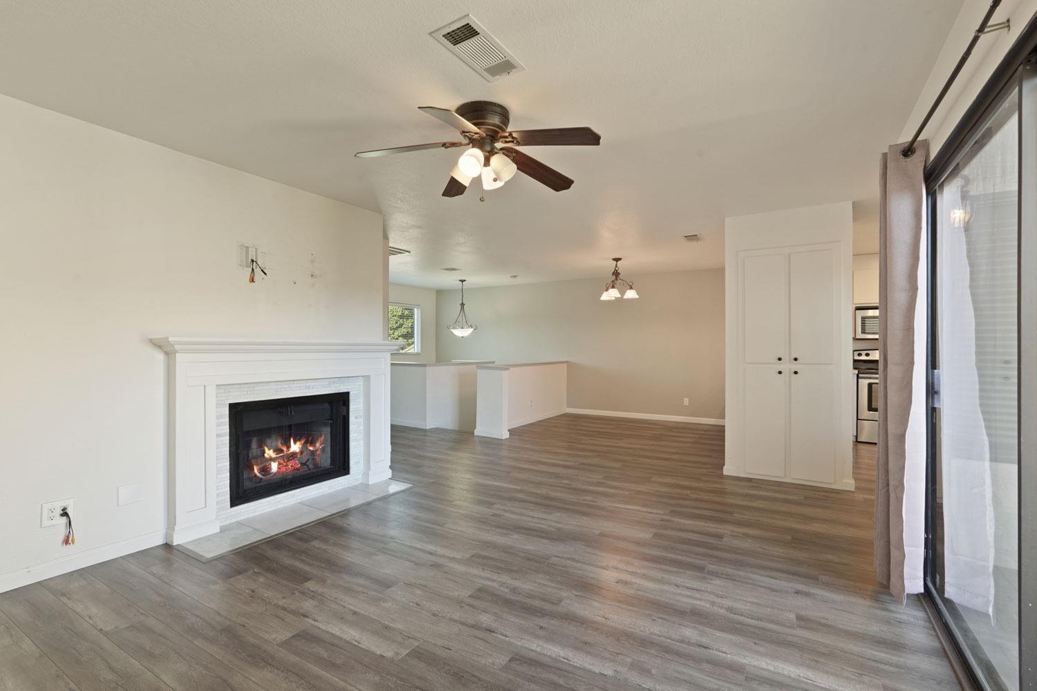 Detail Gallery Image 13 of 43 For 1611 Porter Way, Stockton,  CA 95207 - 2 Beds | 2 Baths