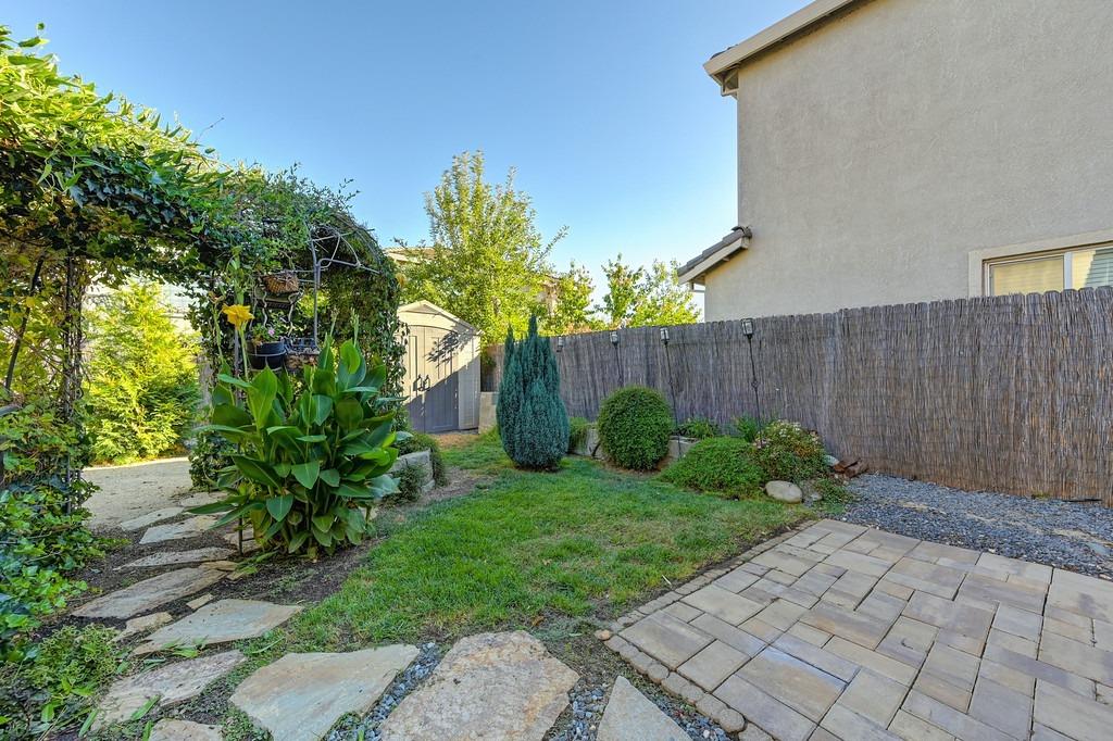 Borderlands Drive, Rancho Cordova, California image 30