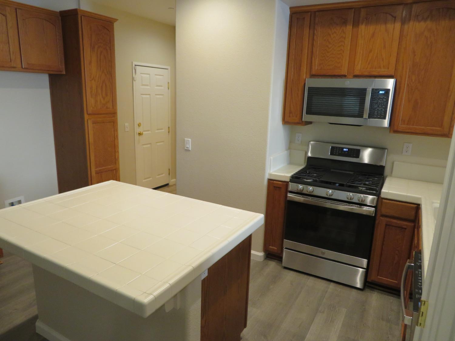 Photo #6: 224108897 Listing 