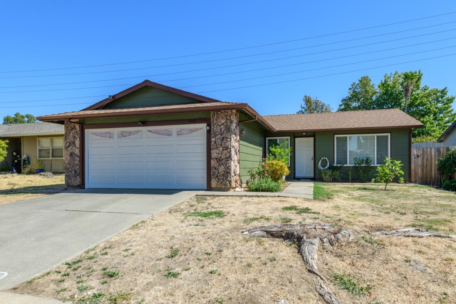 Detail Gallery Image 1 of 21 For 5040 Earlcort Cir, Sacramento,  CA 95842 - 3 Beds | 1 Baths