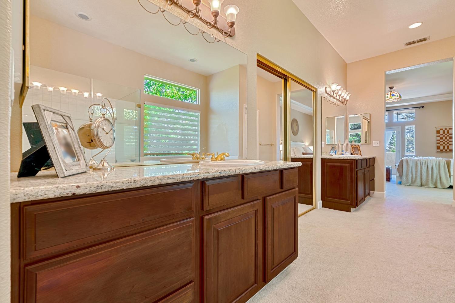 Detail Gallery Image 32 of 88 For 9748 Elmhurst Dr, Granite Bay,  CA 95746 - 6 Beds | 5 Baths