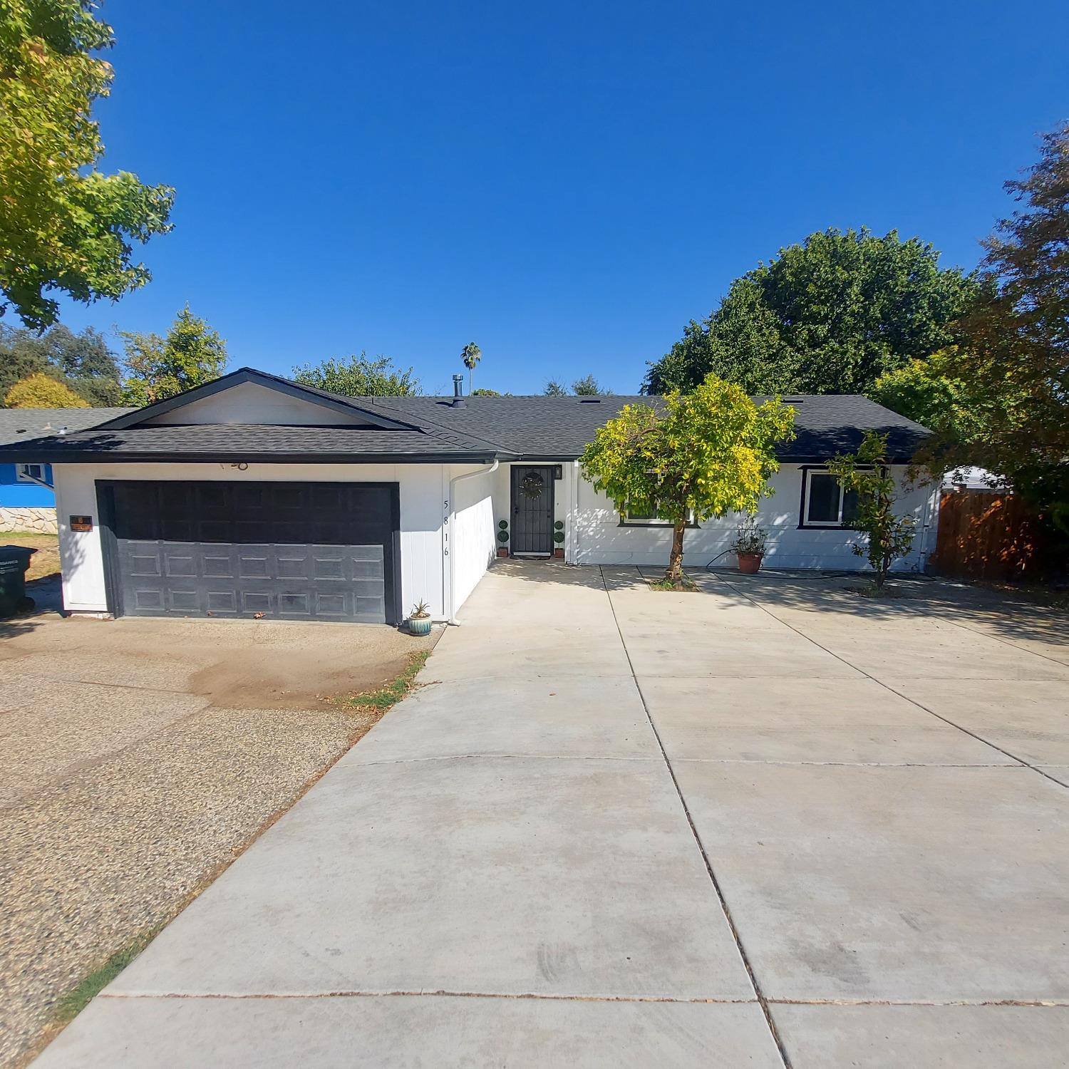 Detail Gallery Image 2 of 48 For 5816 Hazel Ave, Orangevale,  CA 95662 - 4 Beds | 2 Baths