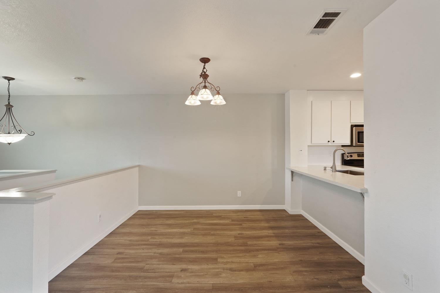 Detail Gallery Image 15 of 43 For 1611 Porter Way, Stockton,  CA 95207 - 2 Beds | 2 Baths