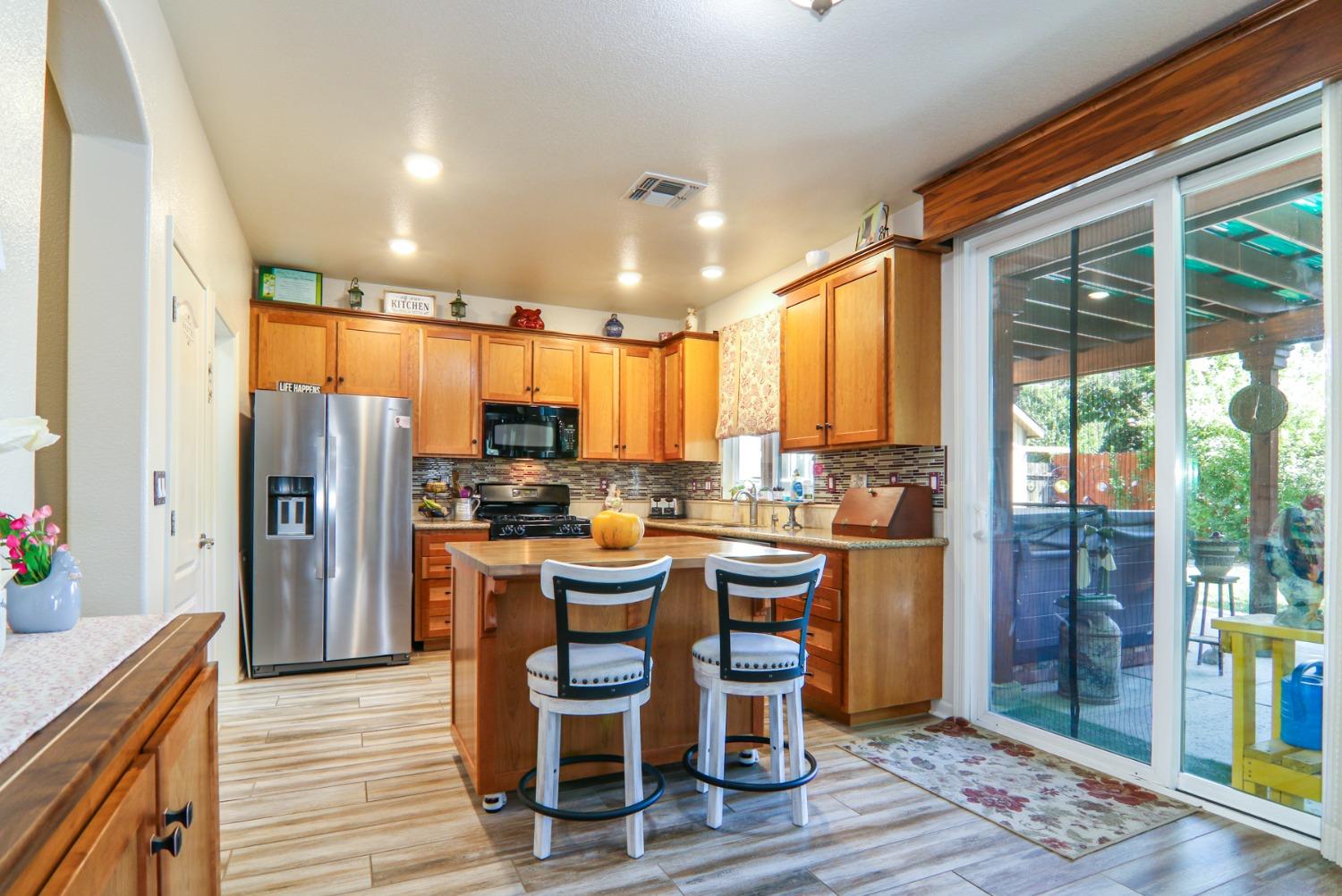 Detail Gallery Image 12 of 45 For 5727 Mineral Springs Ct, Marysville,  CA 95901 - 4 Beds | 2/1 Baths