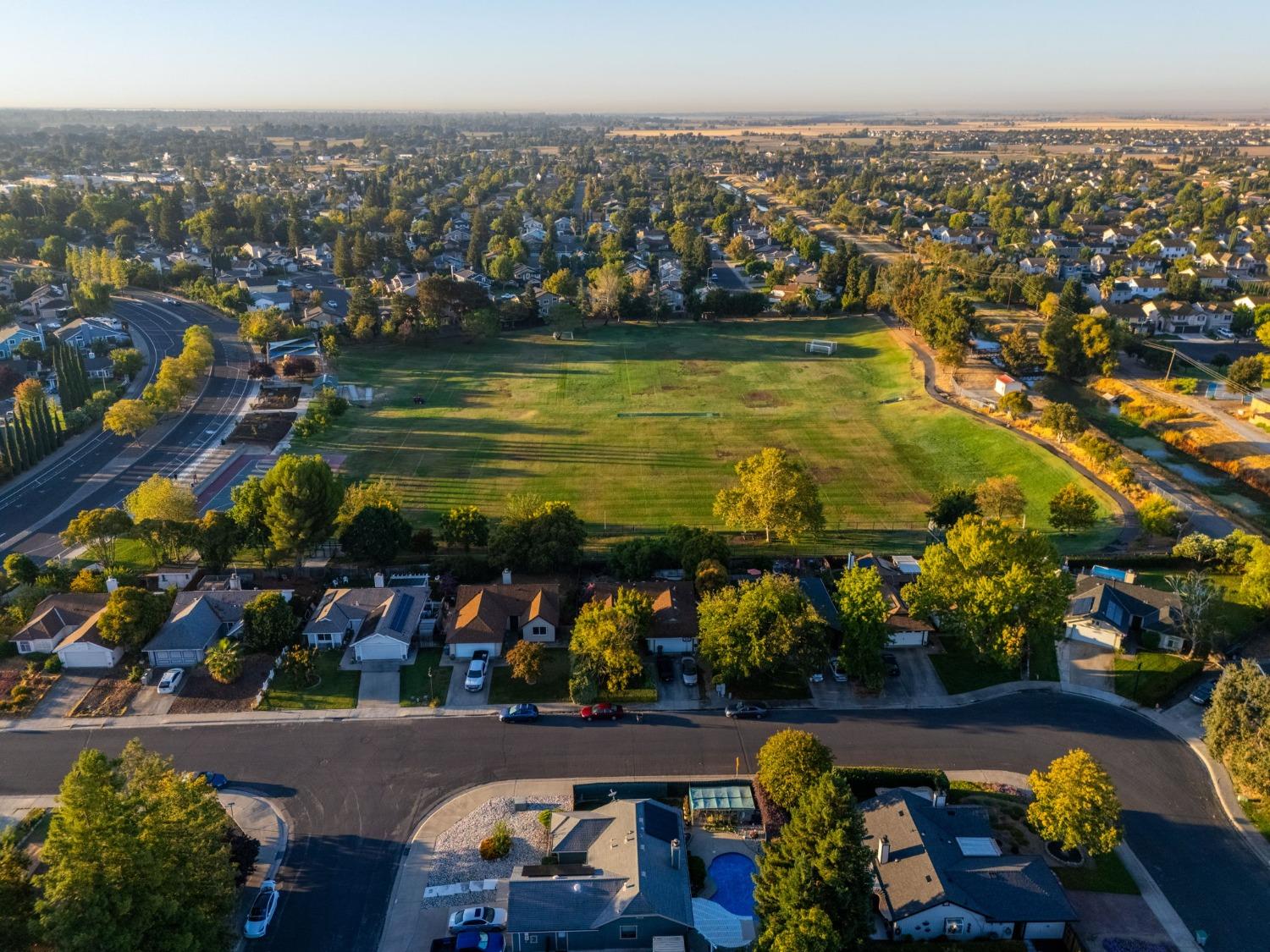 Diane Drive, West Sacramento, California image 32