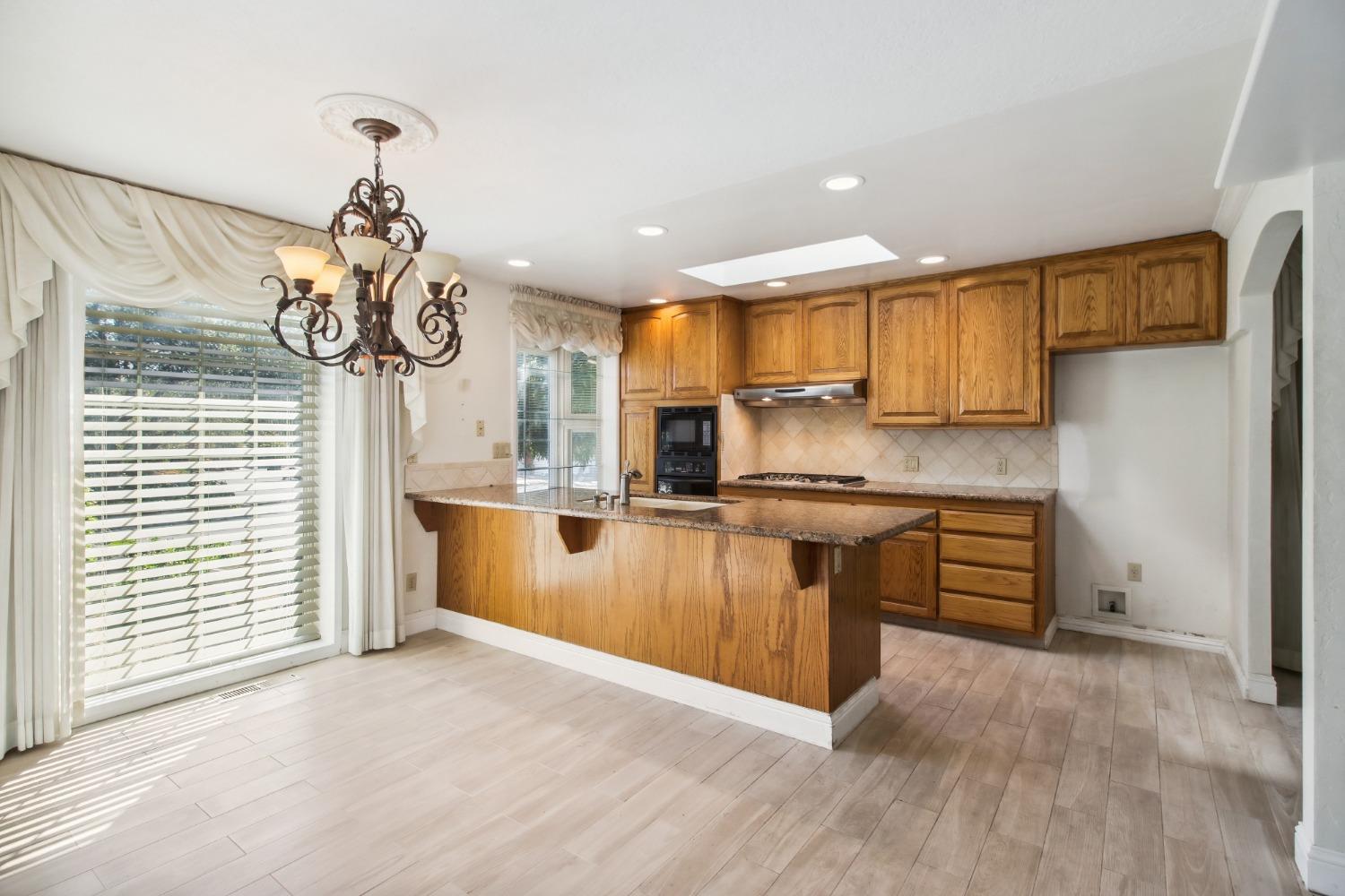 Detail Gallery Image 9 of 65 For 7365 Dambacher Dr, Granite Bay,  CA 95746 - 3 Beds | 2 Baths