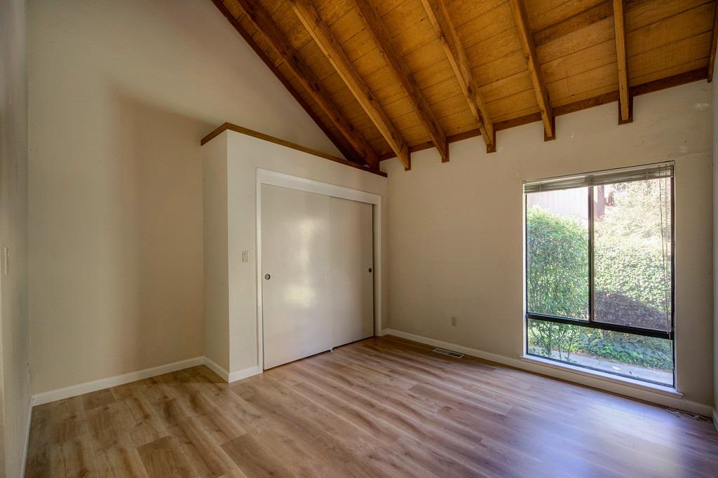 Detail Gallery Image 21 of 32 For 5900 Oak Ave, Carmichael,  CA 95608 - 2 Beds | 2 Baths