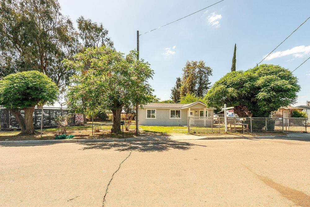 N Polk Avenue, Fresno, California image 24