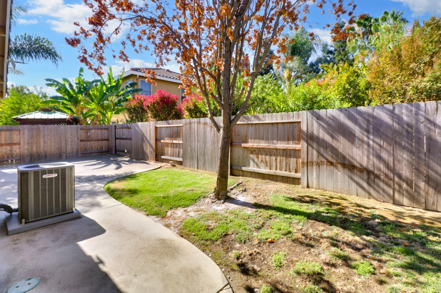 Detail Gallery Image 37 of 39 For 2317 Ivy Vine Way, Sacramento,  CA 95833 - 3 Beds | 2 Baths