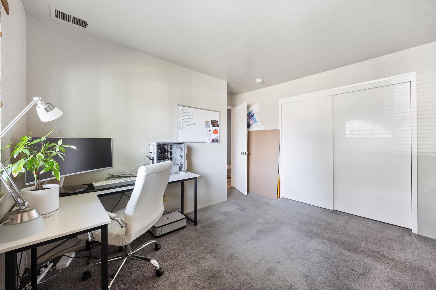 Detail Gallery Image 1 of 19 For 445 Almond Dr #11,  Lodi,  CA 95240 - 2 Beds | 1 Baths