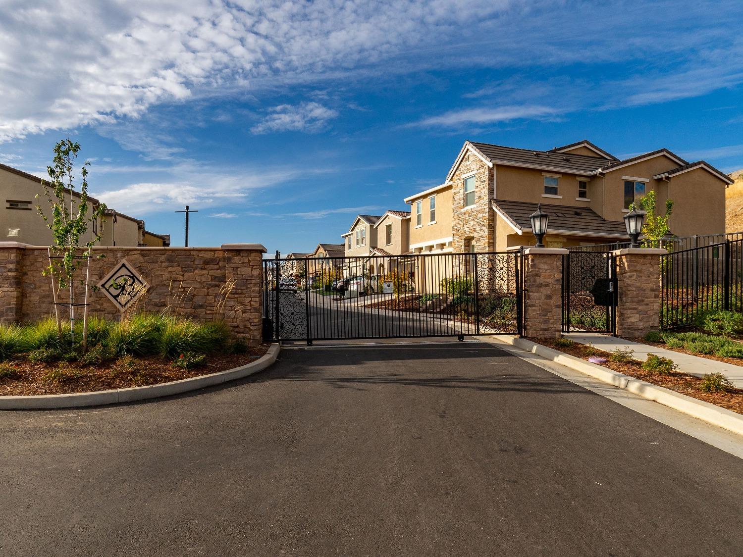 Detail Gallery Image 33 of 62 For 547 Coppice Ct, El Dorado Hills,  CA 95762 - 4 Beds | 3 Baths