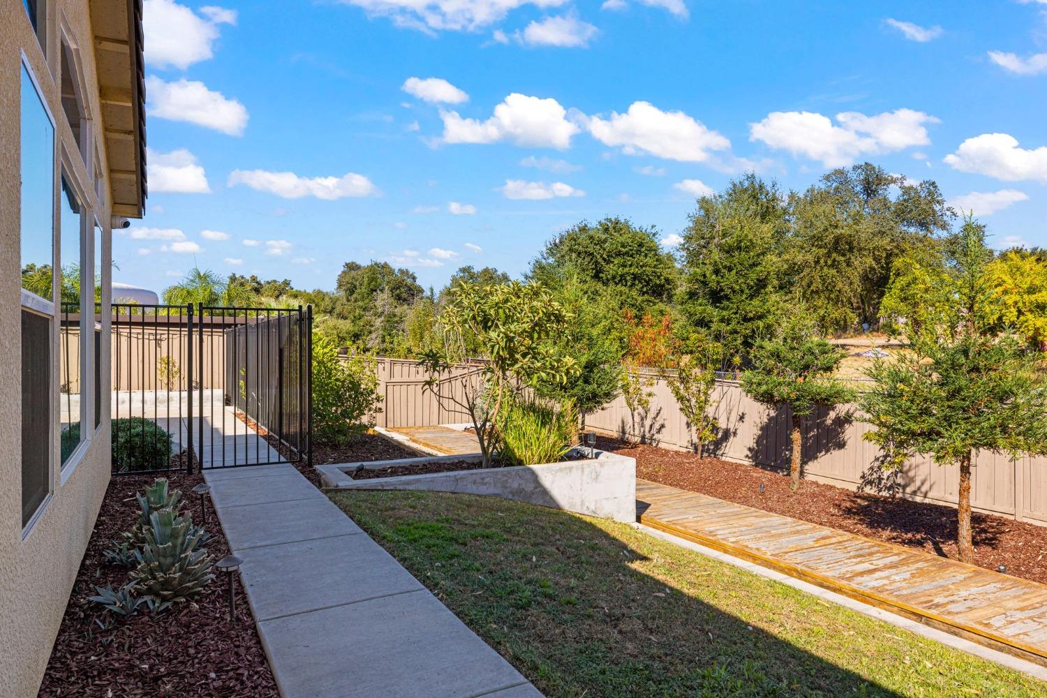 Detail Gallery Image 60 of 76 For 9805 Sword Dancer Dr, Roseville,  CA 95747 - 4 Beds | 3/1 Baths