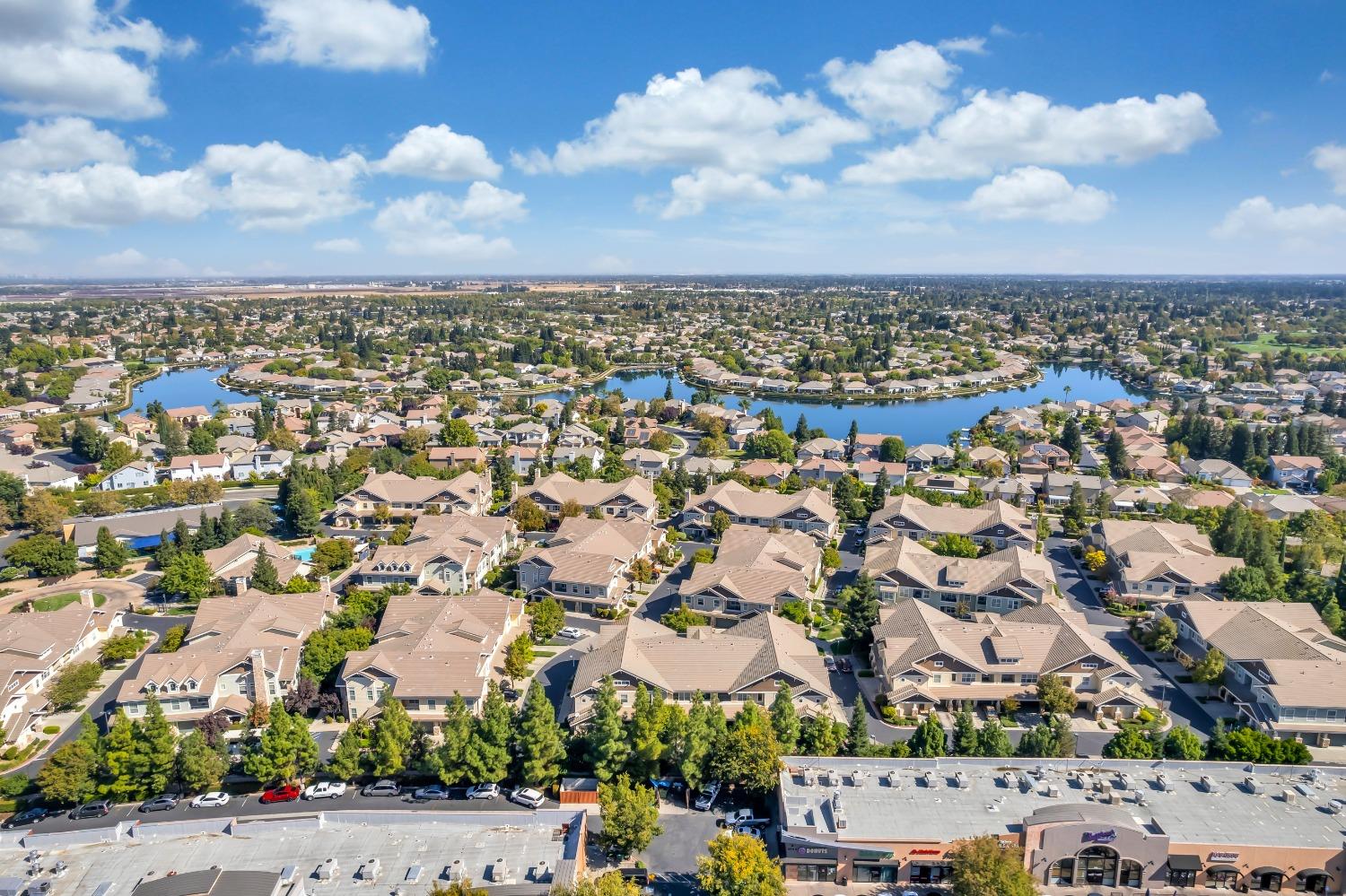 Detail Gallery Image 38 of 39 For 9549 Coney Island Cir, Elk Grove,  CA 95758 - 2 Beds | 2 Baths