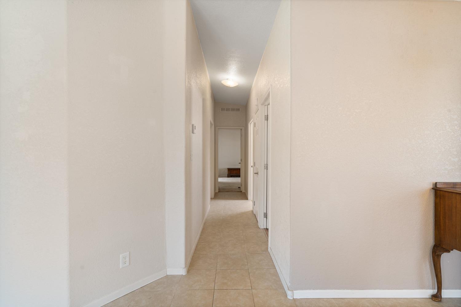 Detail Gallery Image 14 of 33 For 235 Bluebird Ln, Folsom,  CA 95630 - 3 Beds | 2 Baths