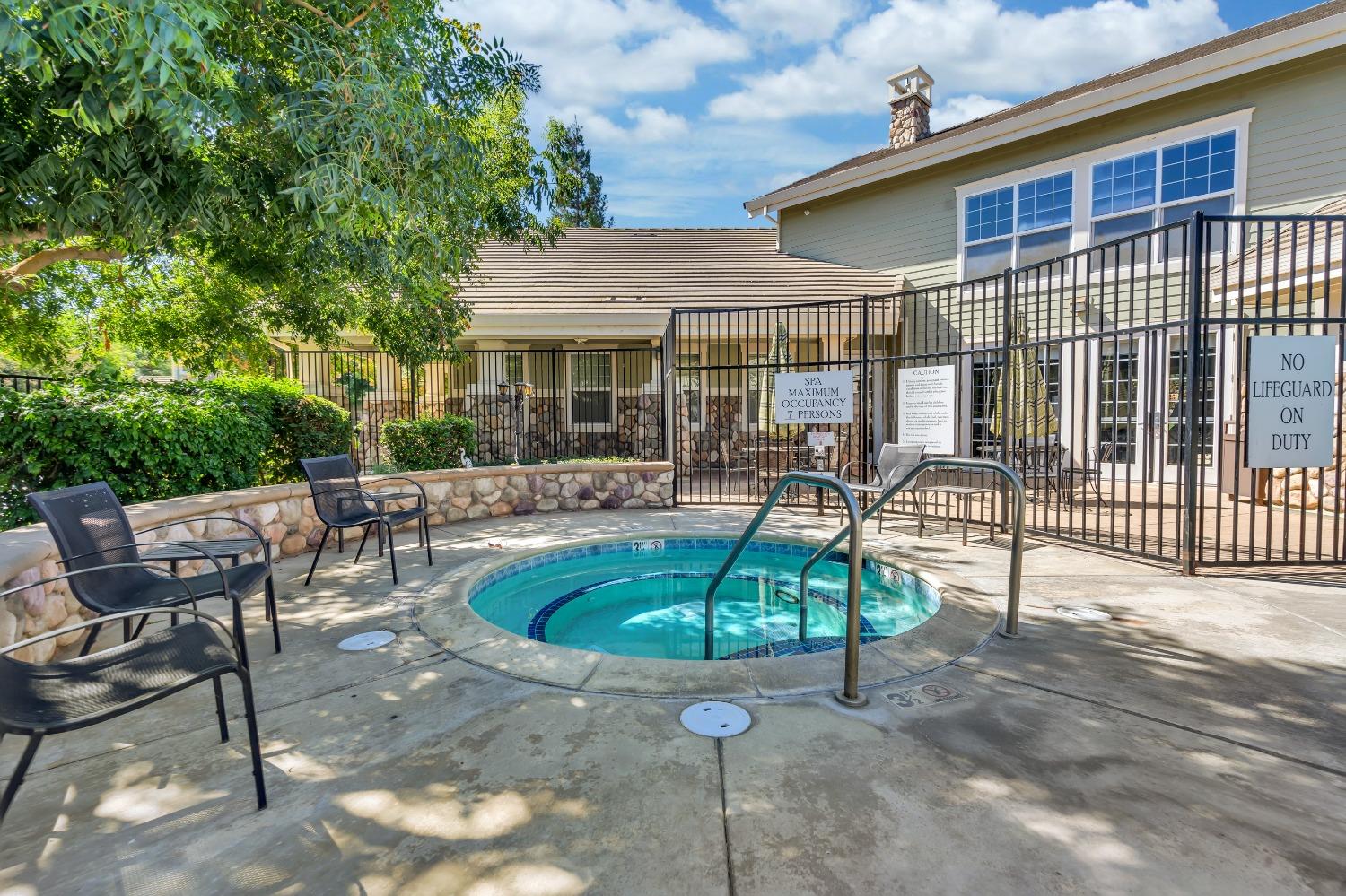 Detail Gallery Image 34 of 39 For 9549 Coney Island Cir, Elk Grove,  CA 95758 - 2 Beds | 2 Baths