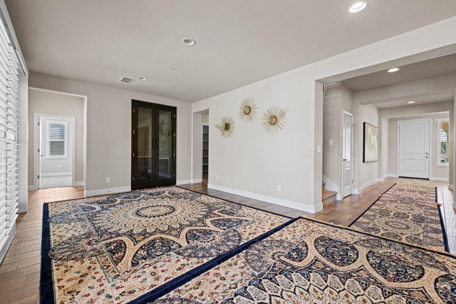 Detail Gallery Image 18 of 76 For 9805 Sword Dancer Dr, Roseville,  CA 95747 - 4 Beds | 3/1 Baths