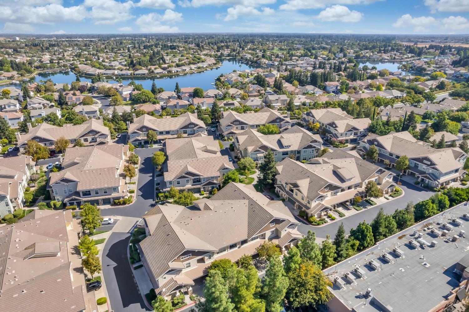 Detail Gallery Image 37 of 39 For 9549 Coney Island Cir, Elk Grove,  CA 95758 - 2 Beds | 2 Baths