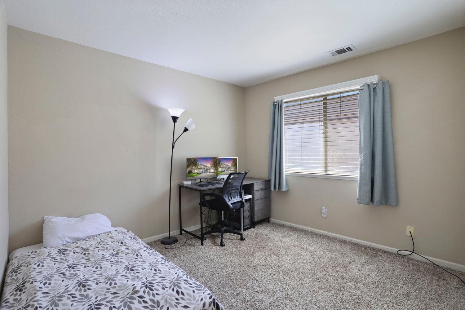 Detail Gallery Image 28 of 42 For 10225 River Oaks Dr, Stockton,  CA 95209 - 4 Beds | 2/1 Baths