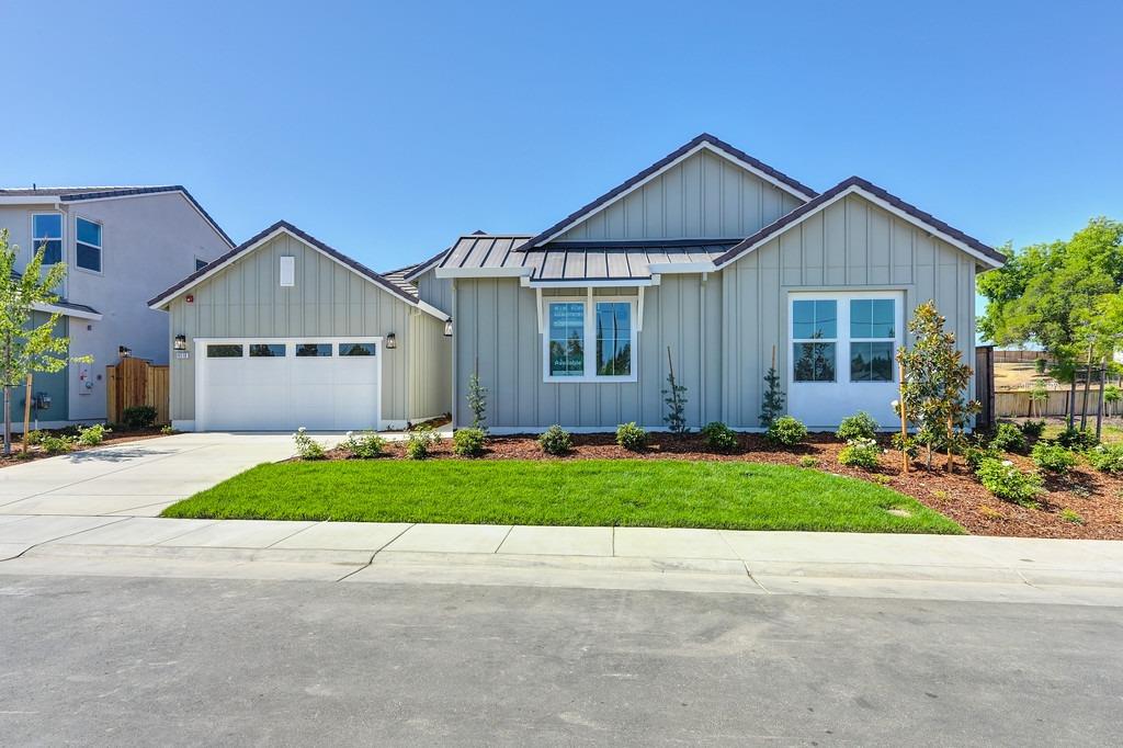 Detail Gallery Image 2 of 39 For 9510 Tenaya Peak Pl, Granite Bay,  CA 95661 - 4 Beds | 3/1 Baths