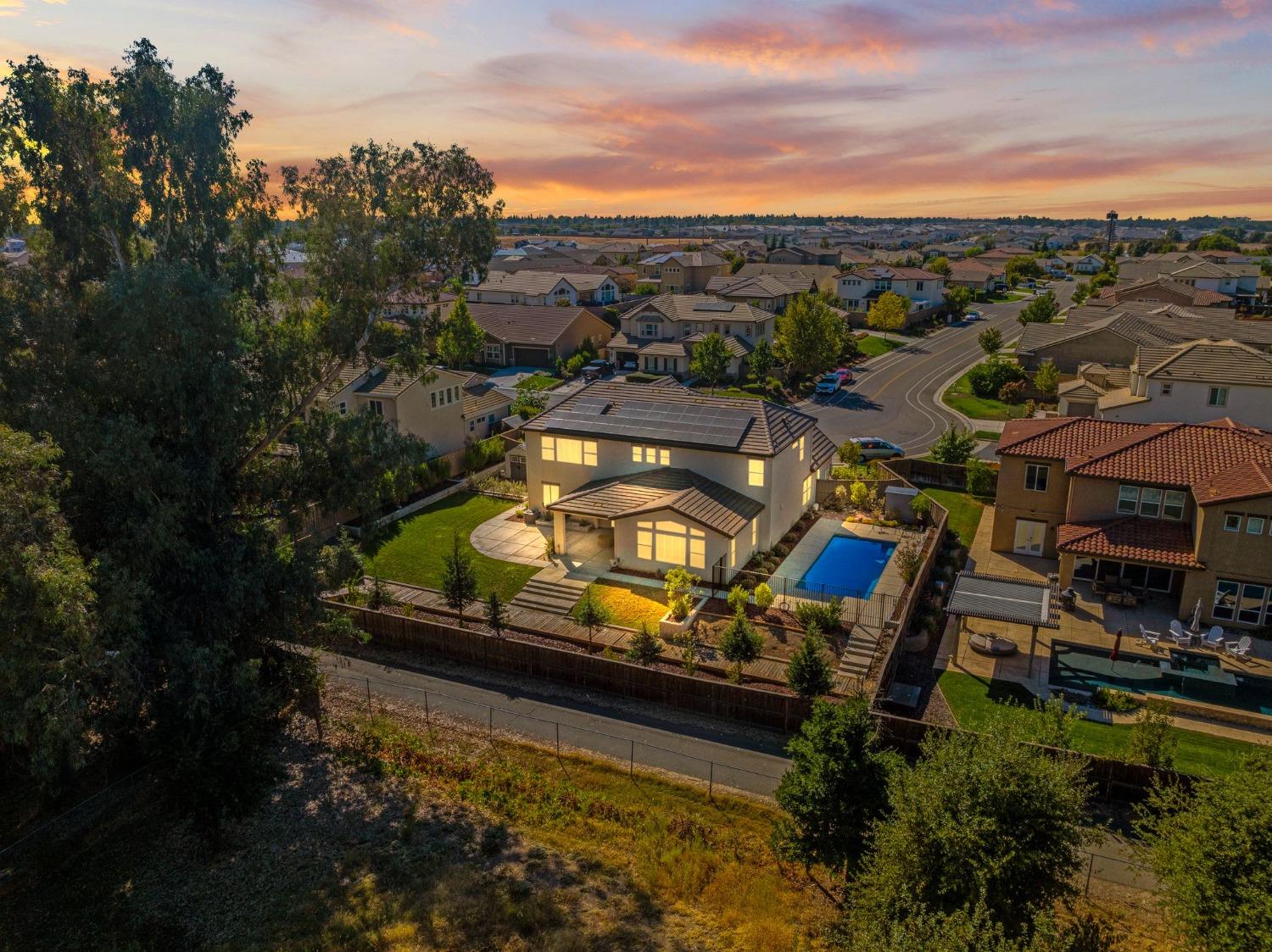 Detail Gallery Image 76 of 76 For 9805 Sword Dancer Dr, Roseville,  CA 95747 - 4 Beds | 3/1 Baths