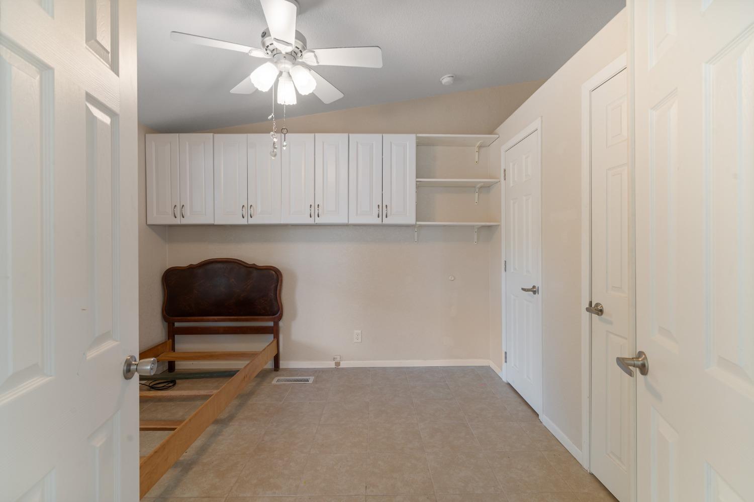 Detail Gallery Image 12 of 33 For 235 Bluebird Ln, Folsom,  CA 95630 - 3 Beds | 2 Baths