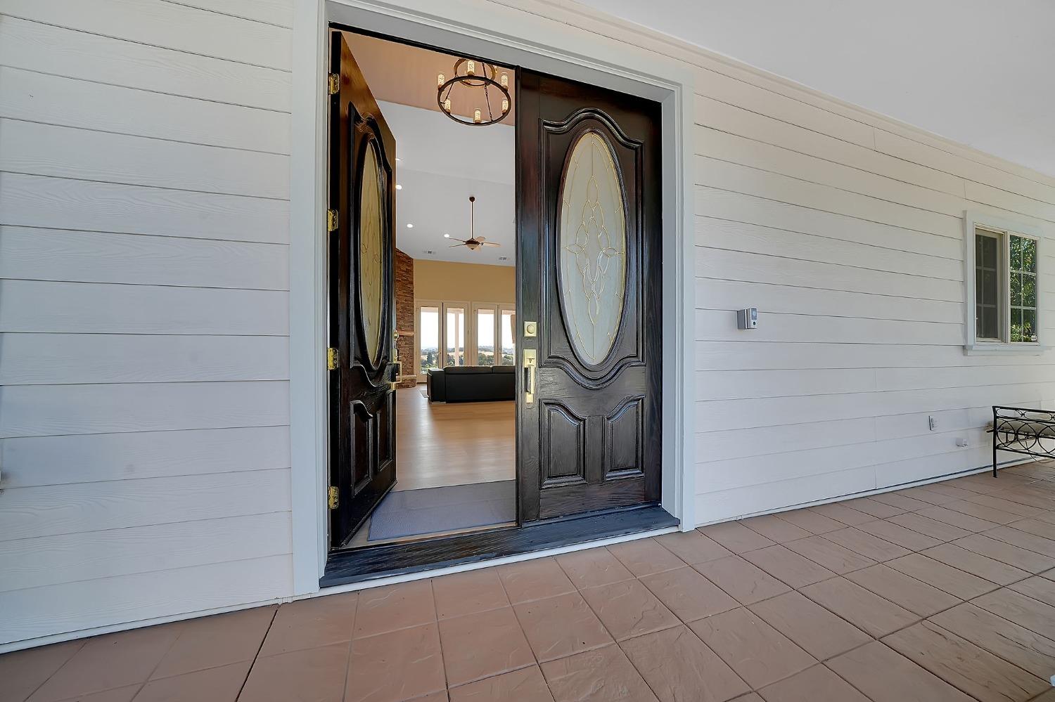 Detail Gallery Image 9 of 78 For 2335 Oak Creek Dr, Copperopolis,  CA 95228 - 3 Beds | 2 Baths