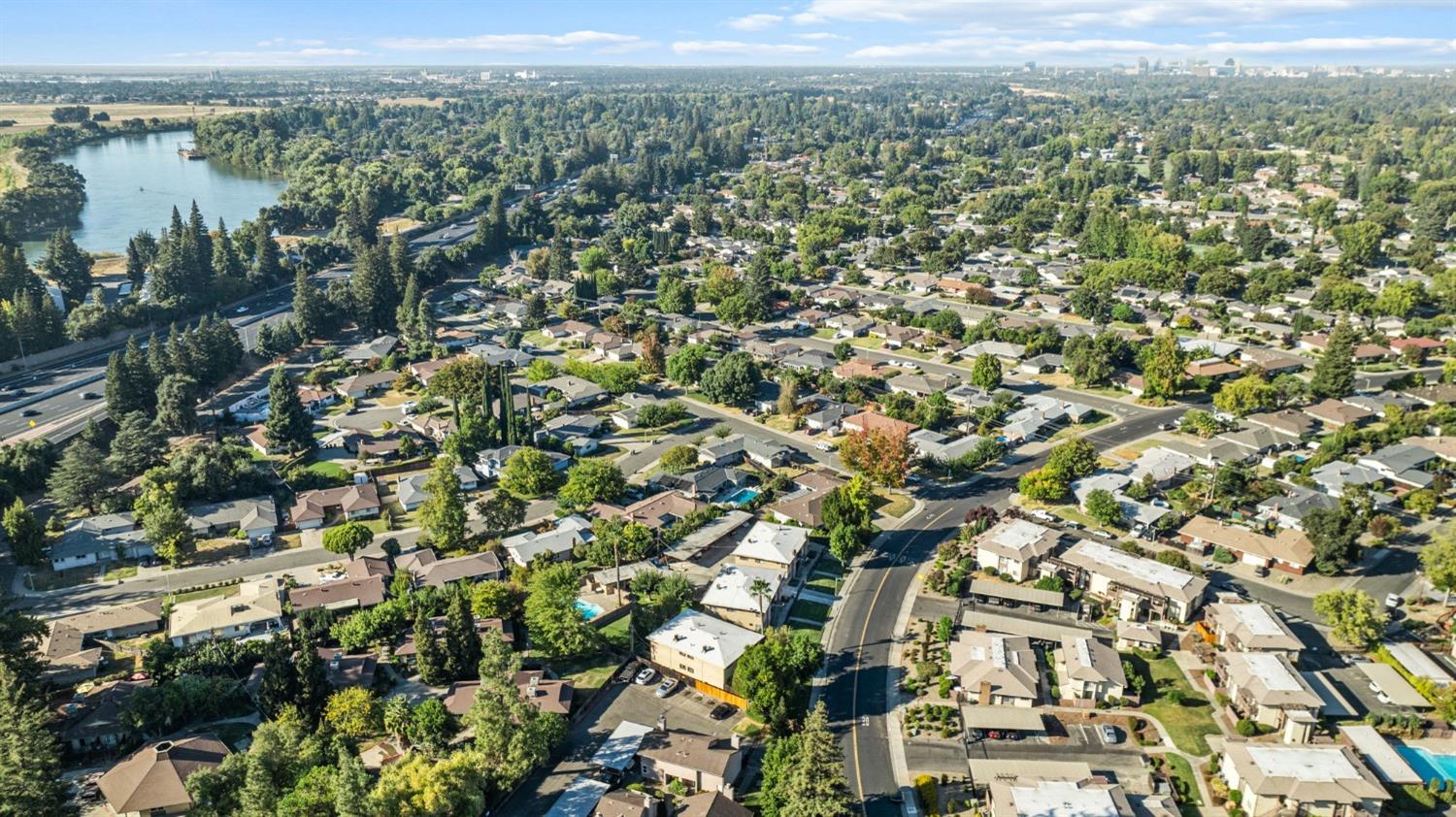 Gloria Drive, Sacramento, California image 7