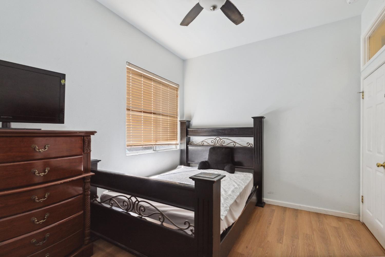 N Alexis Drive, Fresno, California image 9