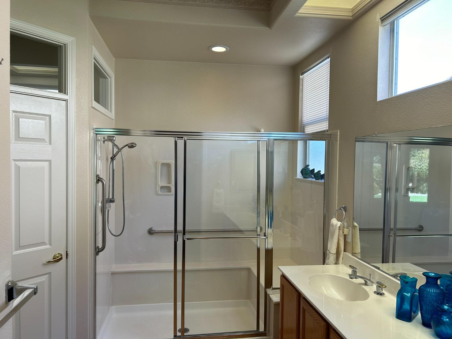 Detail Gallery Image 27 of 32 For 100 Enchanted Ct, Roseville,  CA 95747 - 2 Beds | 2 Baths