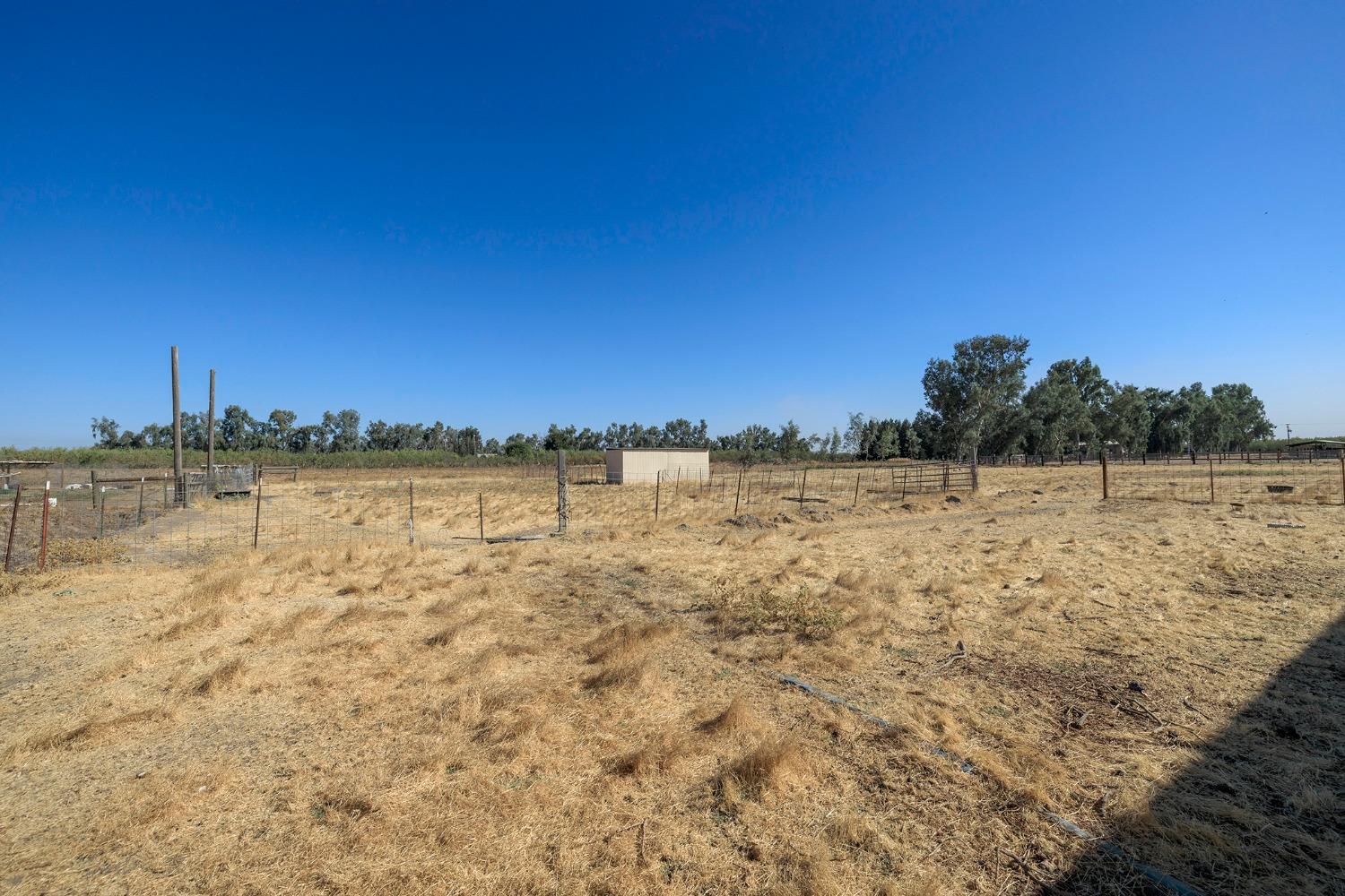 Detail Gallery Image 66 of 71 For 8525 E Monte Vista Ave, Denair,  CA 95316 - 5 Beds | 2/1 Baths