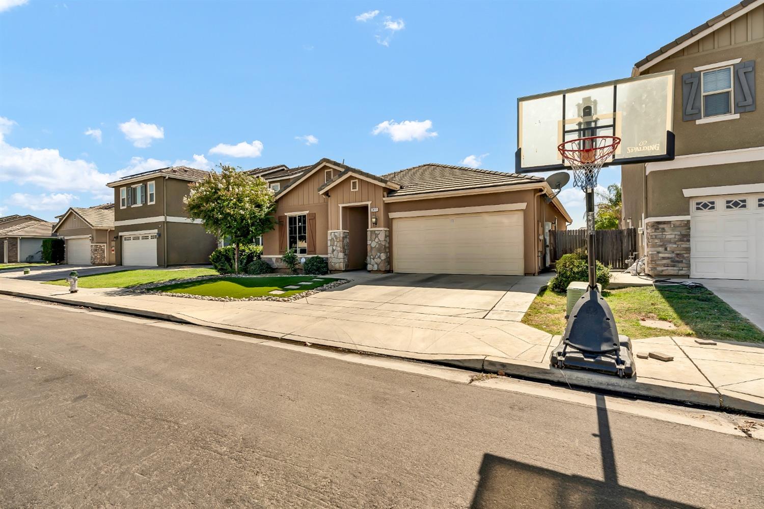 E Andrews Avenue, Fresno, California image 3