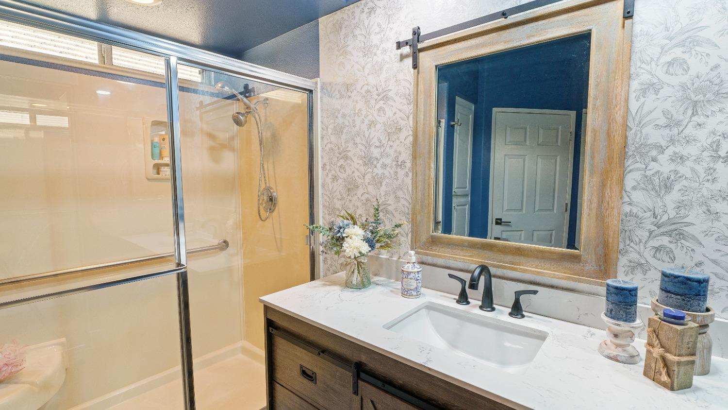 Detail Gallery Image 14 of 43 For 7213 Clearview Way, Roseville,  CA 95747 - 2 Beds | 2 Baths