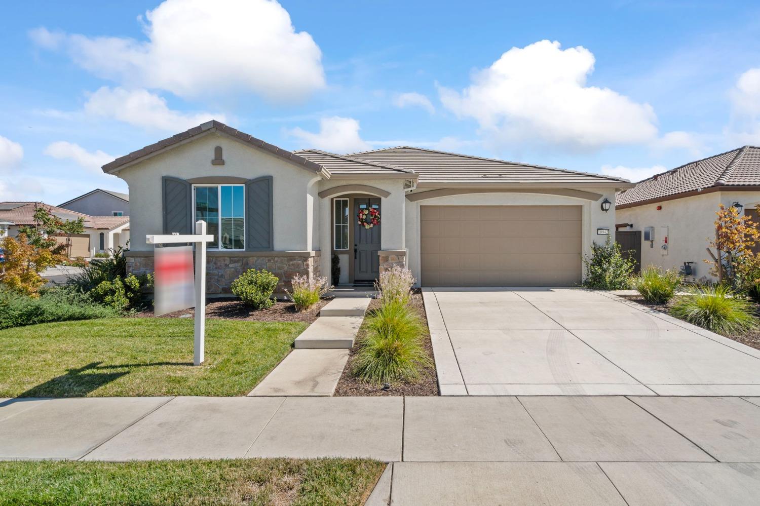 Detail Gallery Image 2 of 49 For 10942 Miacomet Ct, Stockton,  CA 95219 - 3 Beds | 2 Baths