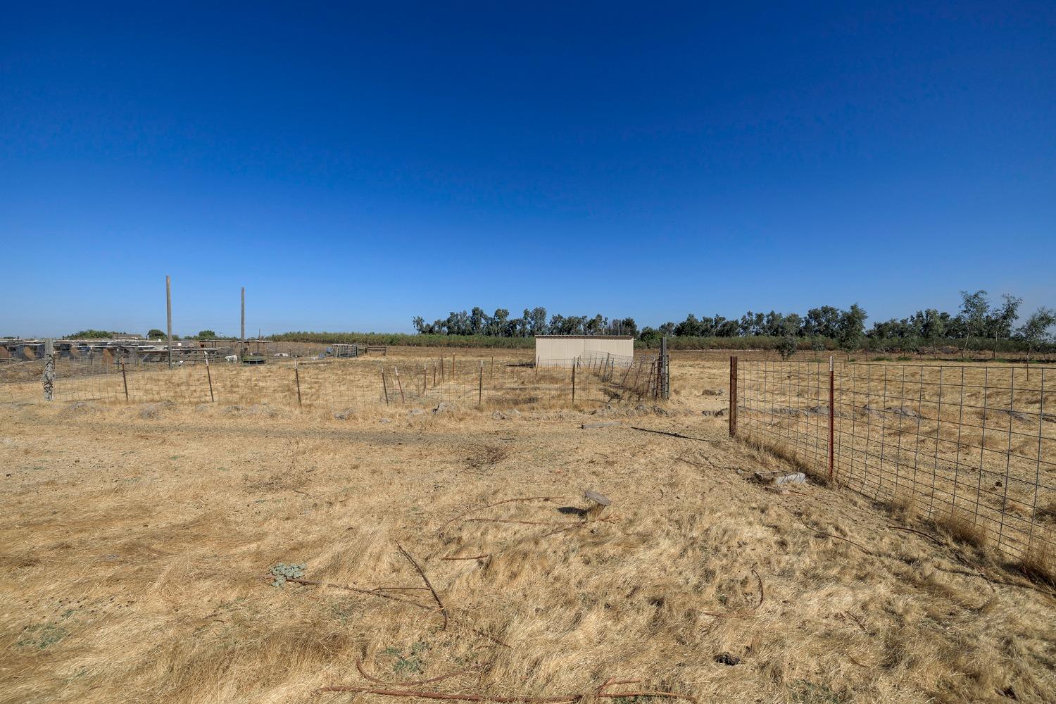 Detail Gallery Image 65 of 71 For 8525 E Monte Vista Ave, Denair,  CA 95316 - 5 Beds | 2/1 Baths