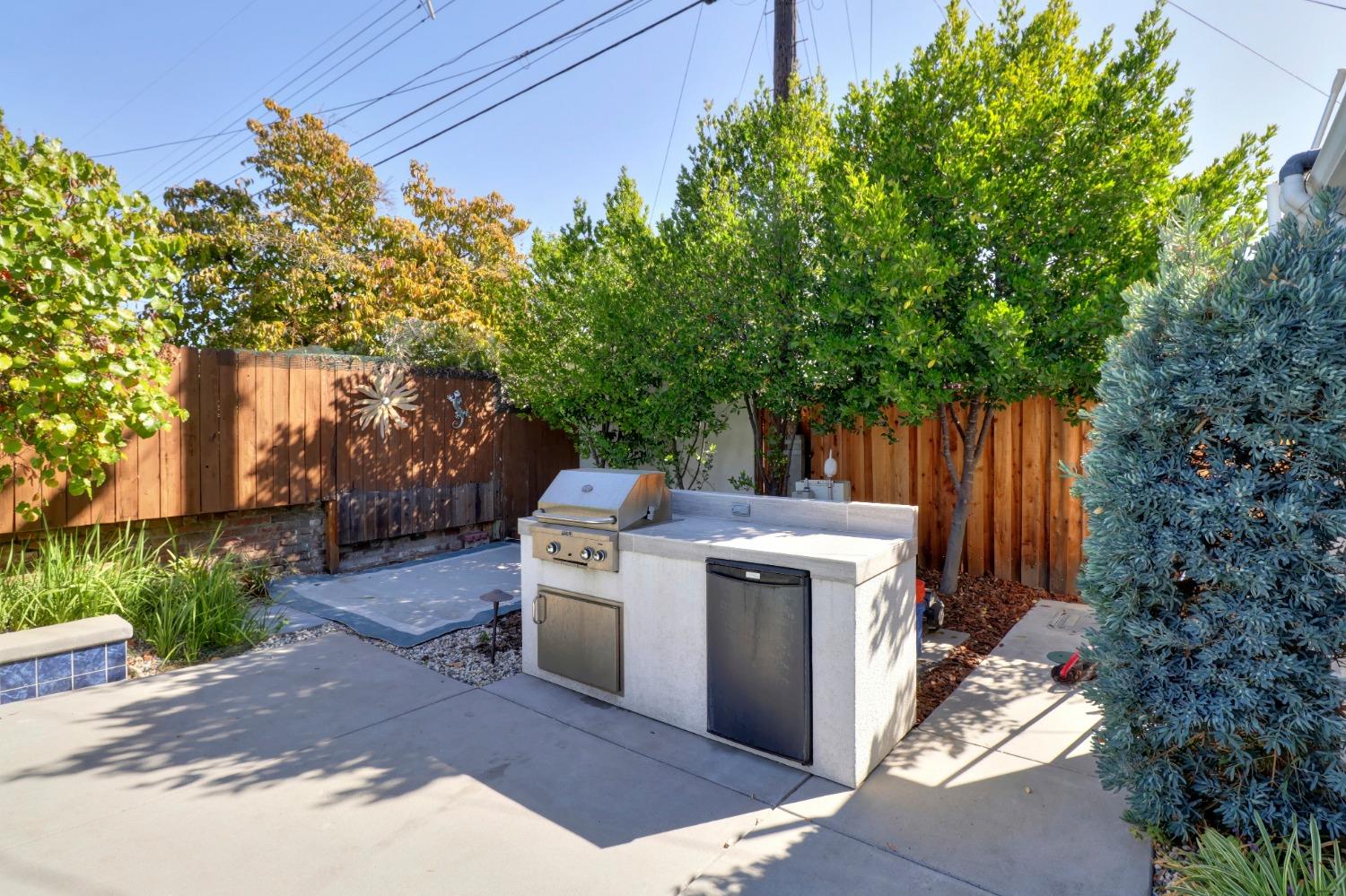 Detail Gallery Image 39 of 48 For 5101 H St, Sacramento,  CA 95819 - 3 Beds | 1 Baths