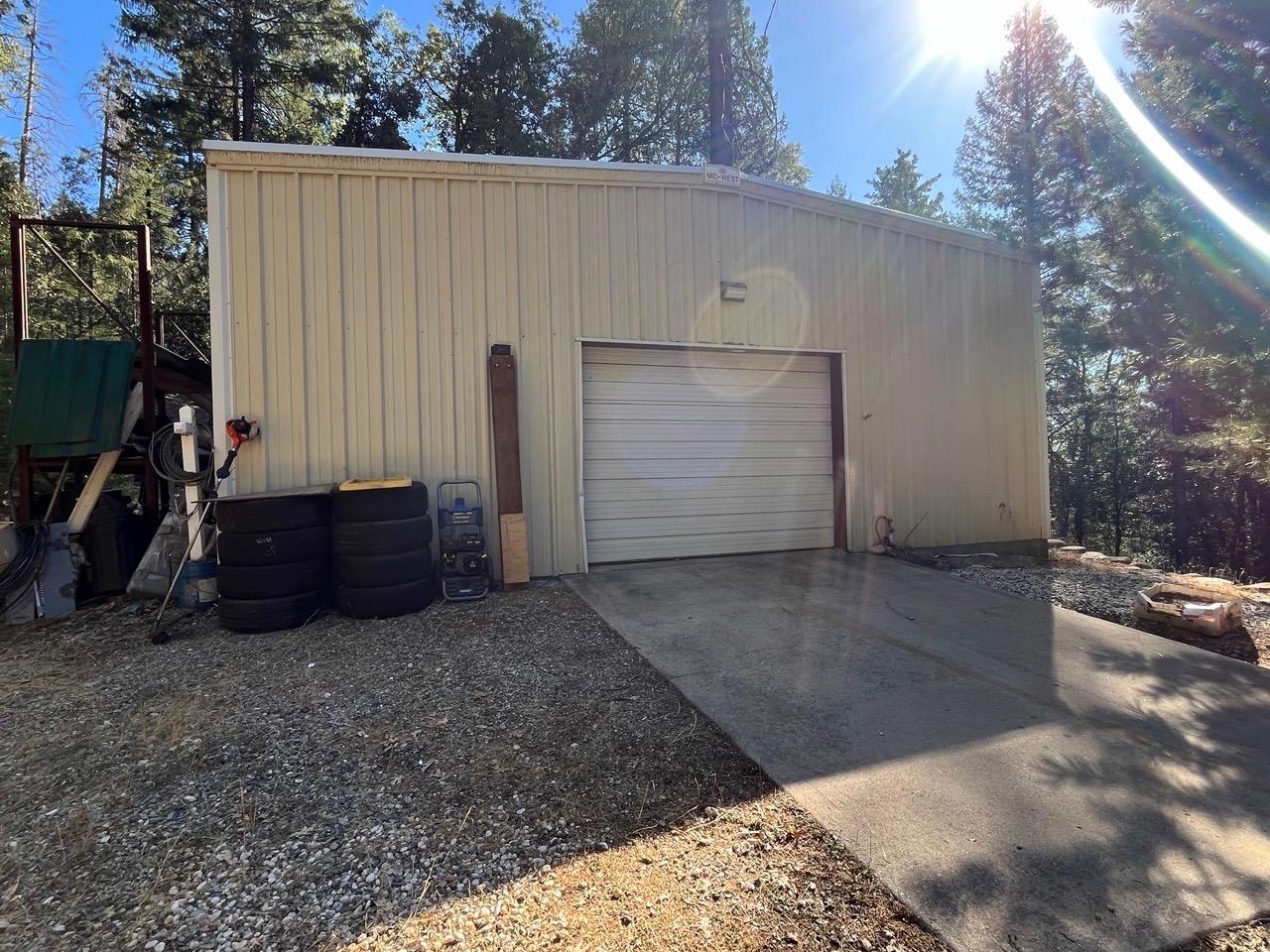 Detail Gallery Image 3 of 34 For 12759 Scotts Valley Rd, Nevada City,  CA 95959 - 3 Beds | 2 Baths