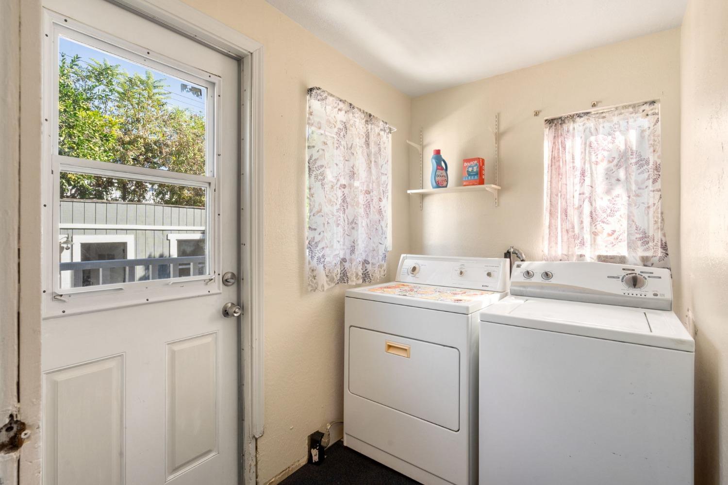 Detail Gallery Image 15 of 27 For 1603 Basler St, Sacramento,  CA 95811 - 2 Beds | 1 Baths