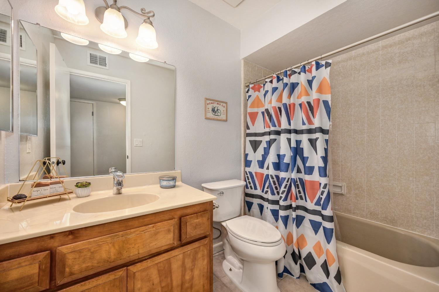 Detail Gallery Image 25 of 29 For 5333 Primrose Dr 17b,  Fair Oaks,  CA 95628 - 2 Beds | 2 Baths