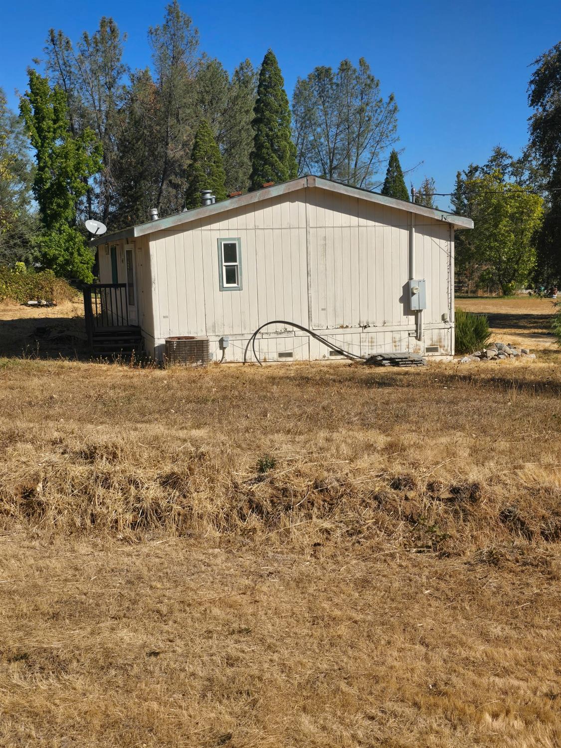 Detail Gallery Image 4 of 24 For 10326 Bar Hill Rd, Penn Valley,  CA 95946 - 3 Beds | 2 Baths