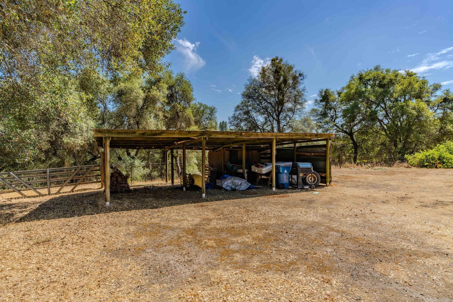 Detail Gallery Image 12 of 75 For 16360 Mt. Whitney Dr, Fiddletown,  CA 95629 - 3 Beds | 2 Baths