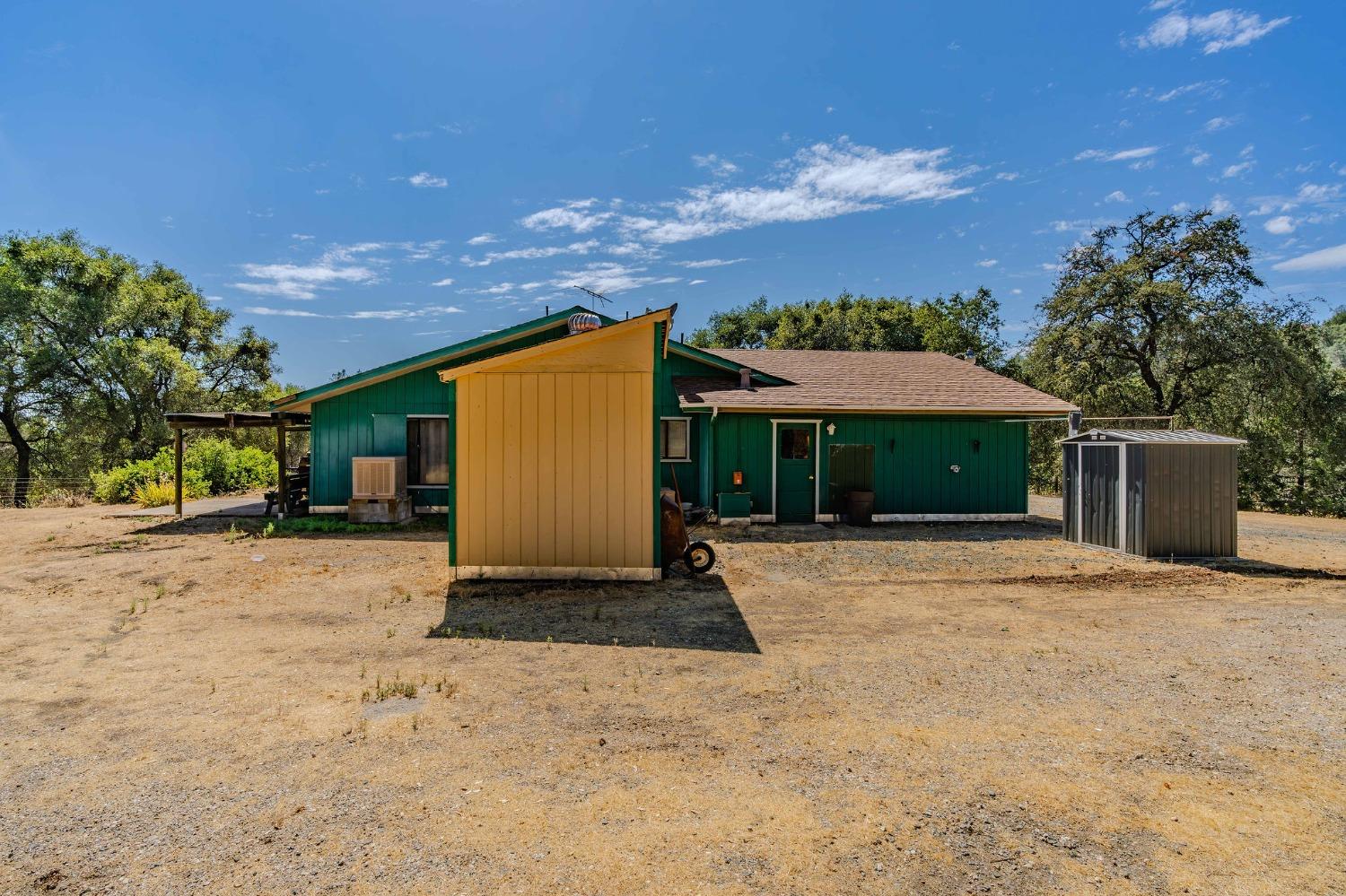 Detail Gallery Image 11 of 75 For 16360 Mt. Whitney Dr, Fiddletown,  CA 95629 - 3 Beds | 2 Baths