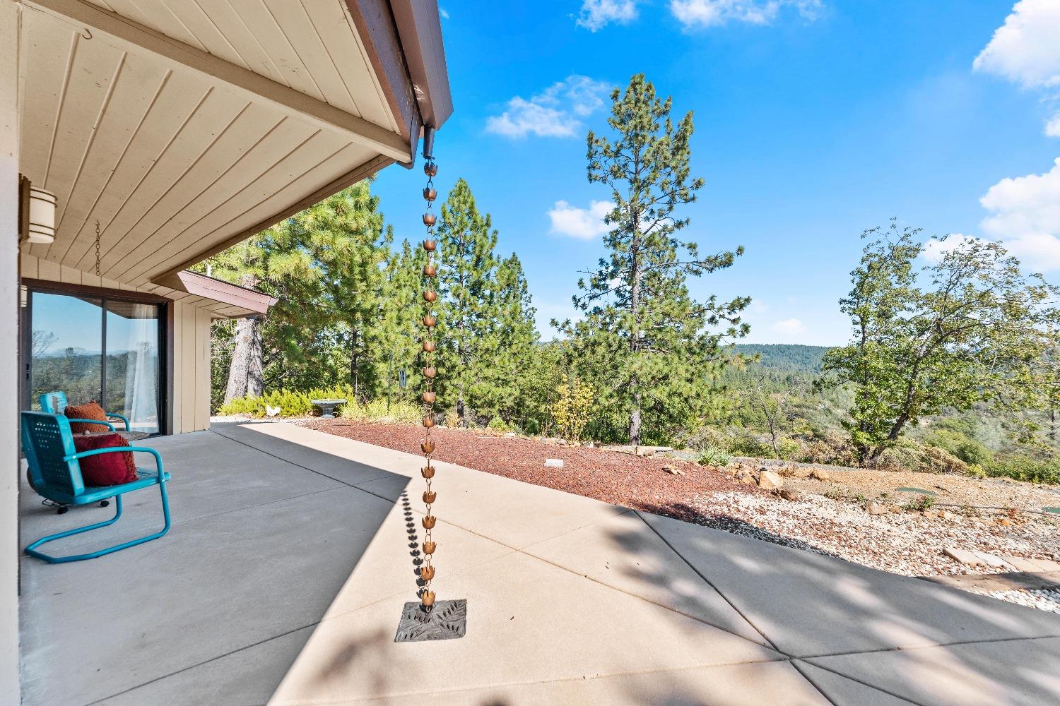 Detail Gallery Image 10 of 79 For 15897 Keson Pl, Grass Valley,  CA 95949 - 2 Beds | 2/1 Baths