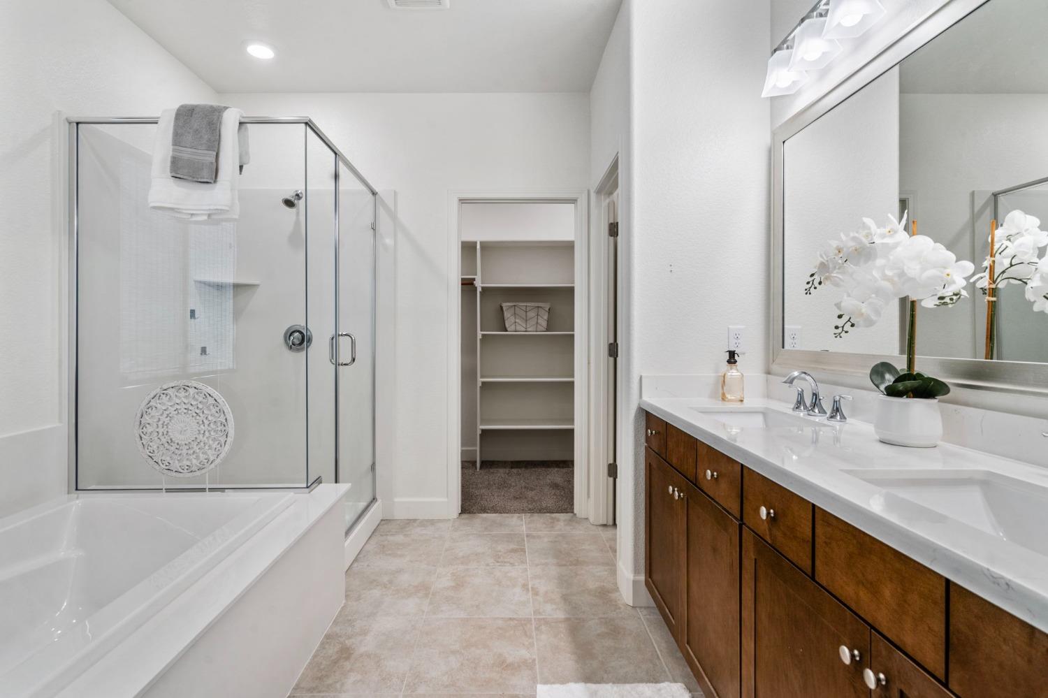 Detail Gallery Image 33 of 49 For 10942 Miacomet Ct, Stockton,  CA 95219 - 3 Beds | 2 Baths