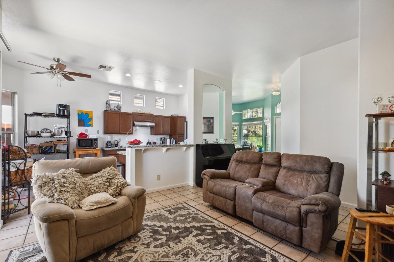N Alexis Drive, Fresno, California image 7