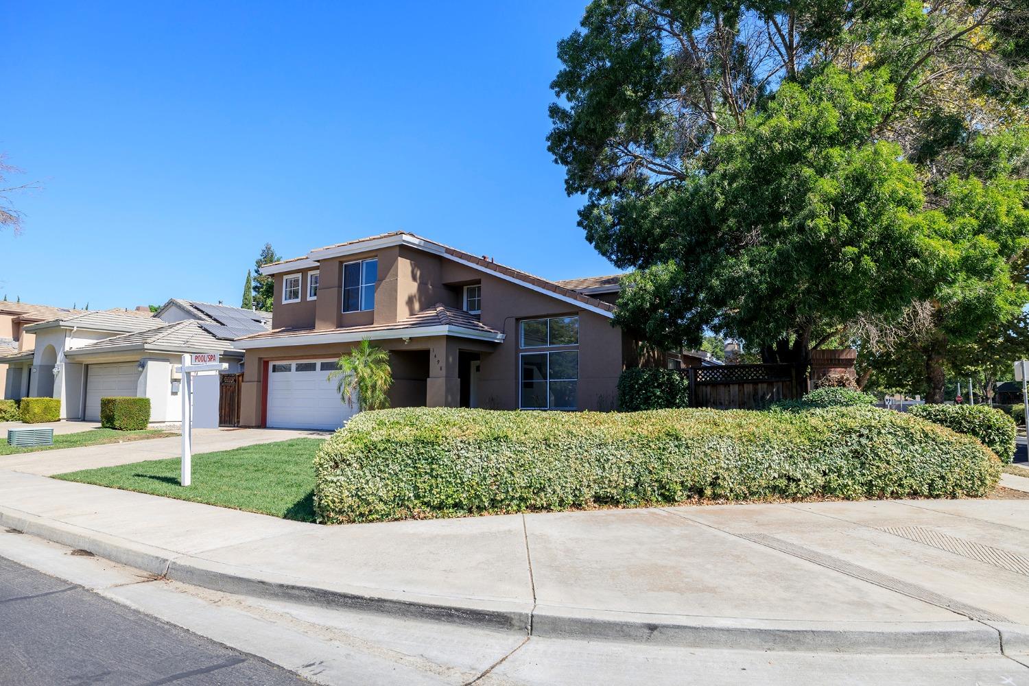 Detail Gallery Image 2 of 54 For 1498 Monterey Ct, Tracy,  CA 95376 - 3 Beds | 2/1 Baths