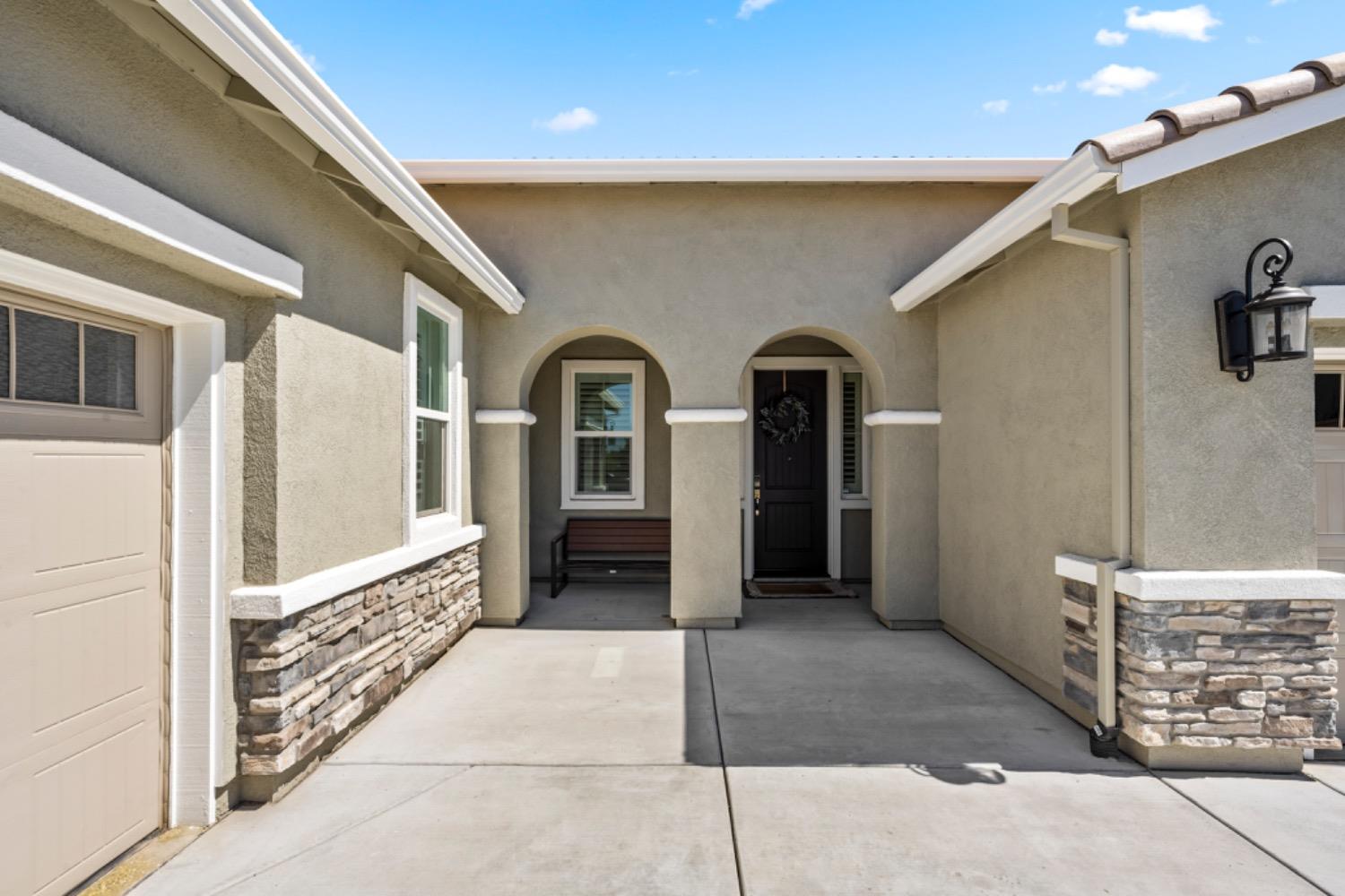 Detail Gallery Image 6 of 68 For 3730 Golden Eagle Pl, Roseville,  CA 95747 - 4 Beds | 3/1 Baths