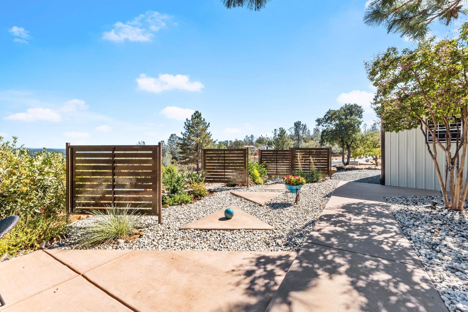 Detail Gallery Image 12 of 79 For 15897 Keson Pl, Grass Valley,  CA 95949 - 2 Beds | 2/1 Baths