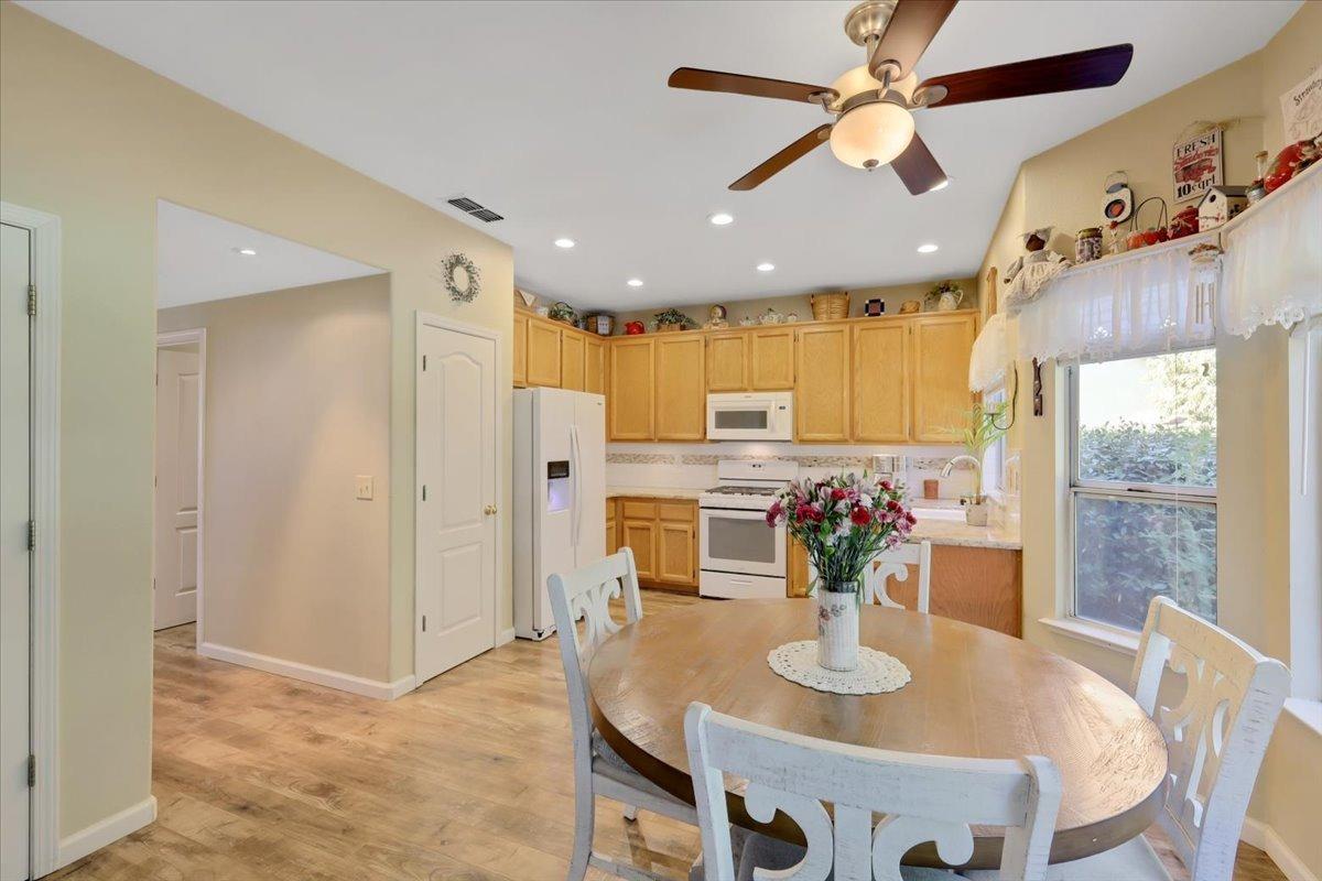 Detail Gallery Image 19 of 64 For 1856 Rutherford Ct, Yuba City,  CA 95993 - 4 Beds | 2/1 Baths