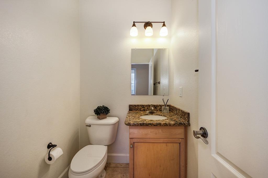 Detail Gallery Image 36 of 63 For 4071 Borders Dr, El Dorado Hills,  CA 95762 - 4 Beds | 2/1 Baths